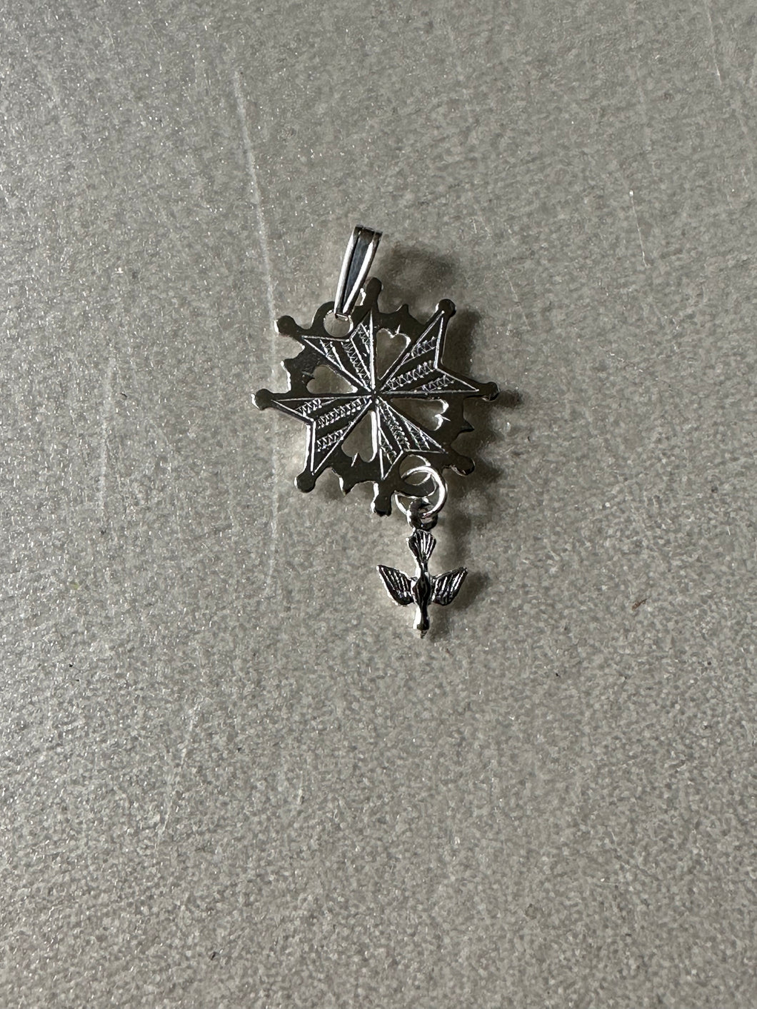 Pendent: Medium Sterling Silver Huguenot Cross