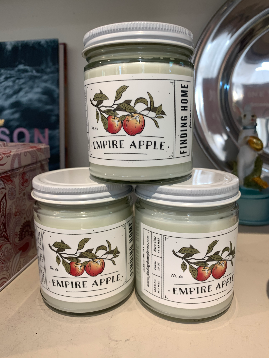 Empire Apple 7.5 oz Soy Candle